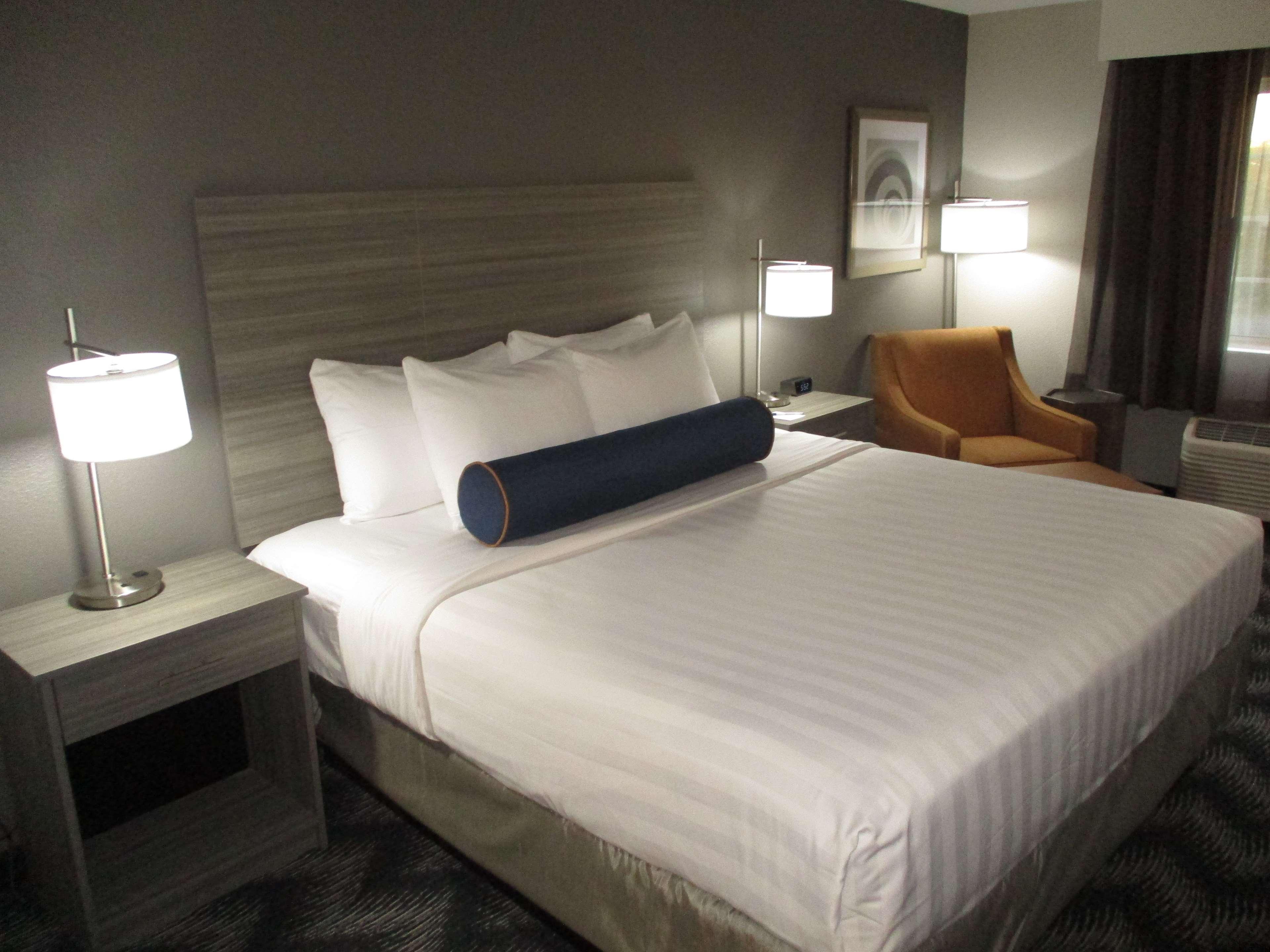 Best Western Salinas Valley Inn & Suites Zewnętrze zdjęcie