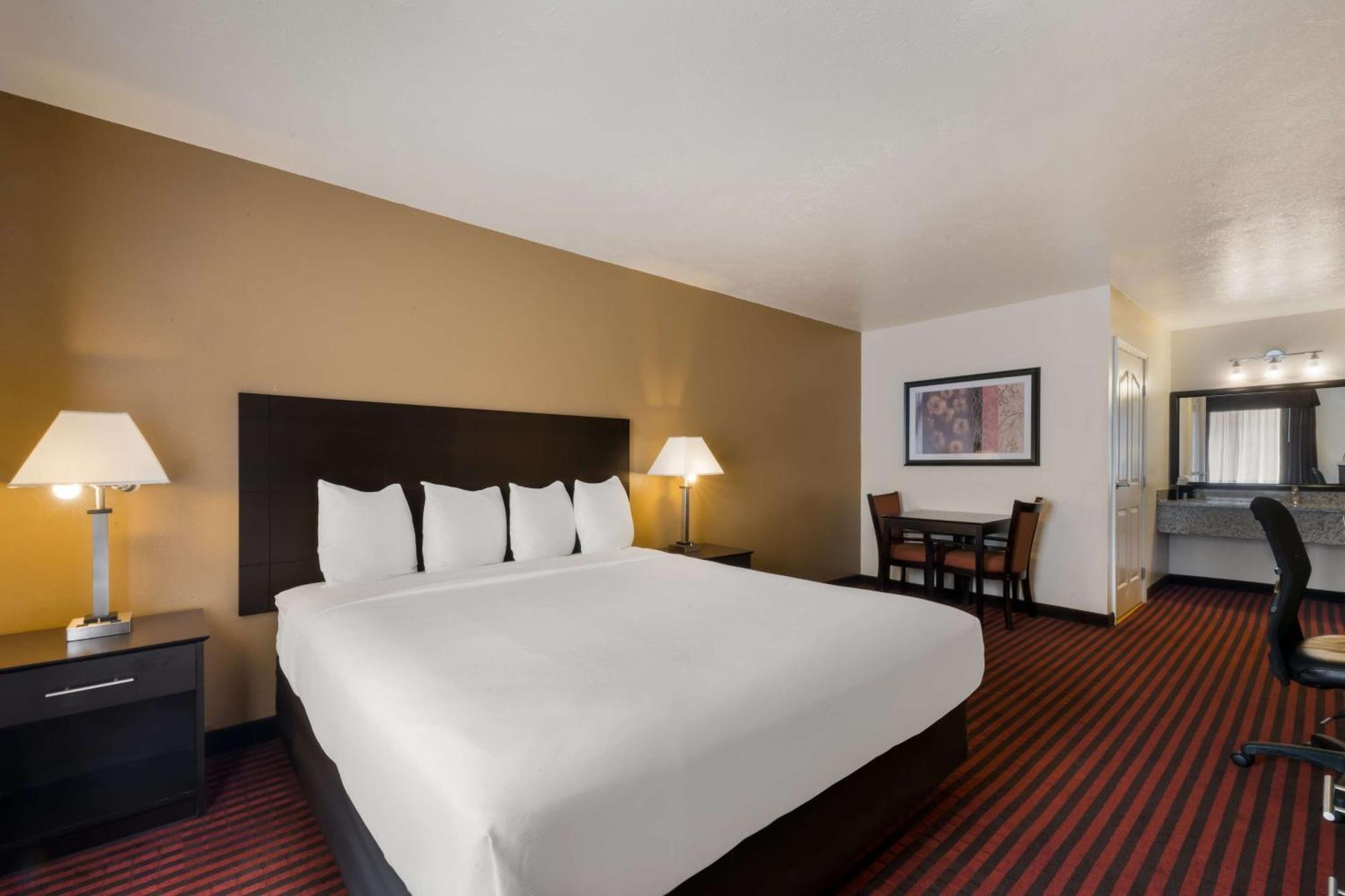 Best Western Salinas Valley Inn & Suites Zewnętrze zdjęcie