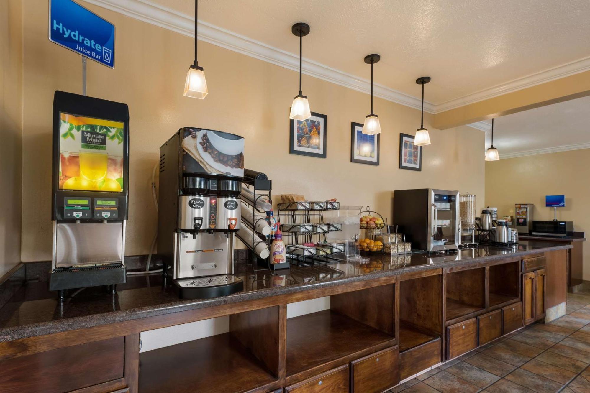Best Western Salinas Valley Inn & Suites Zewnętrze zdjęcie